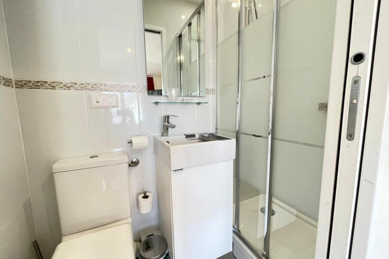 M8 Le Vieux Massyrer600Morly20 Minnetflixneuf Massy  Extérieur photo